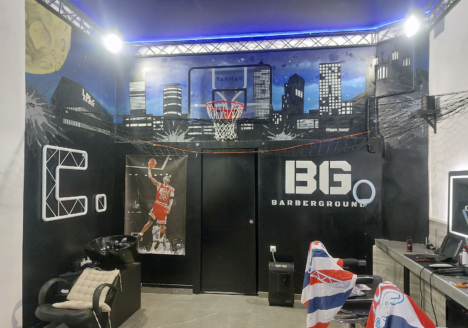 Decoration-magasin-Baberground-coiDecoration-magasin-Baberground-coiffeur-barbierffure-Space-Jam